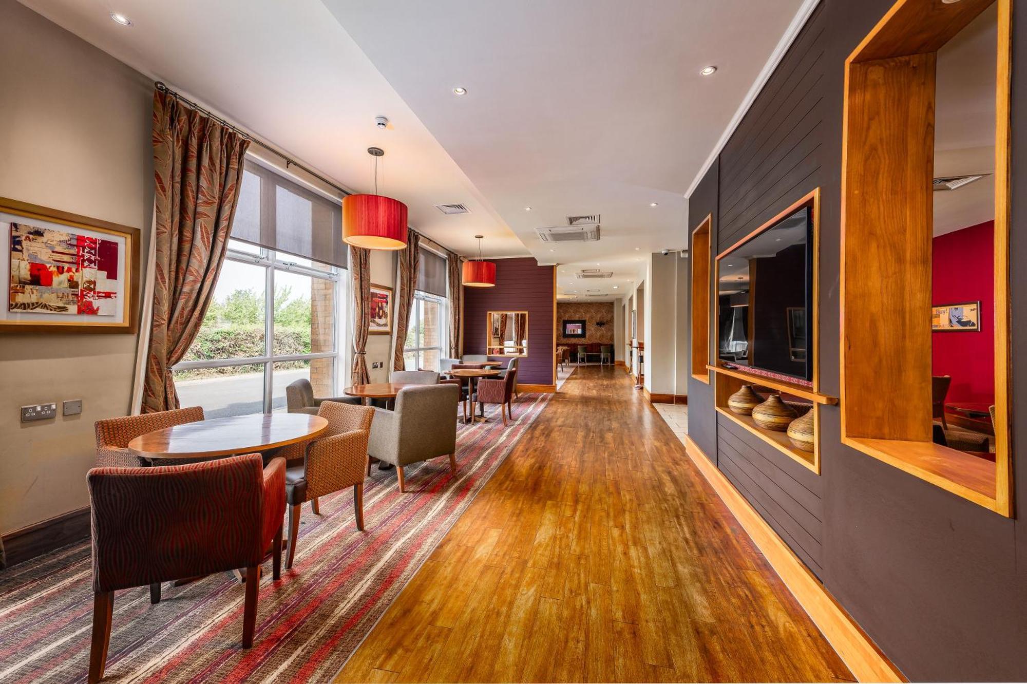 Milestone Peterborough Hotel A1M, Sure Hotel Collection By Best Western Stilton Eksteriør bilde