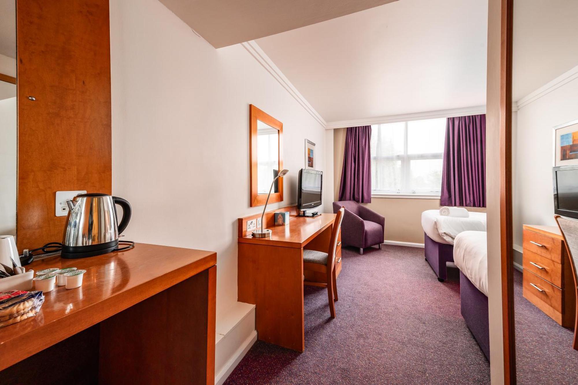 Milestone Peterborough Hotel A1M, Sure Hotel Collection By Best Western Stilton Eksteriør bilde