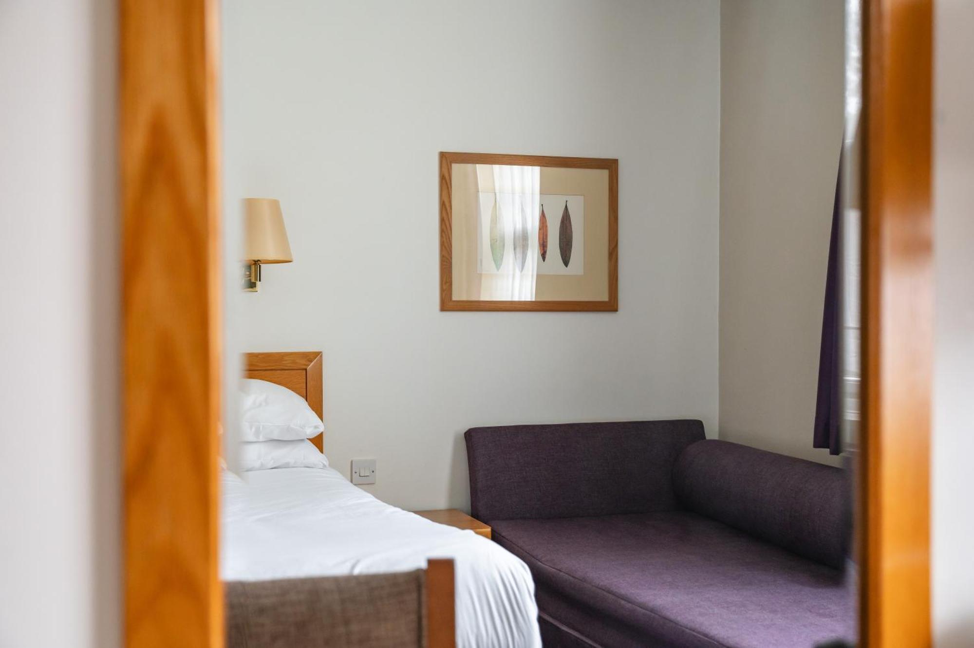 Milestone Peterborough Hotel A1M, Sure Hotel Collection By Best Western Stilton Eksteriør bilde