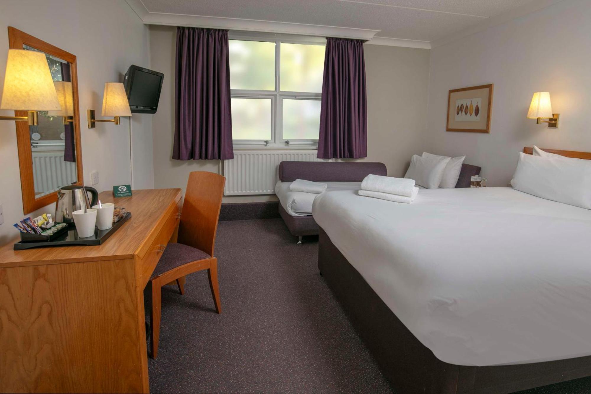 Milestone Peterborough Hotel A1M, Sure Hotel Collection By Best Western Stilton Eksteriør bilde